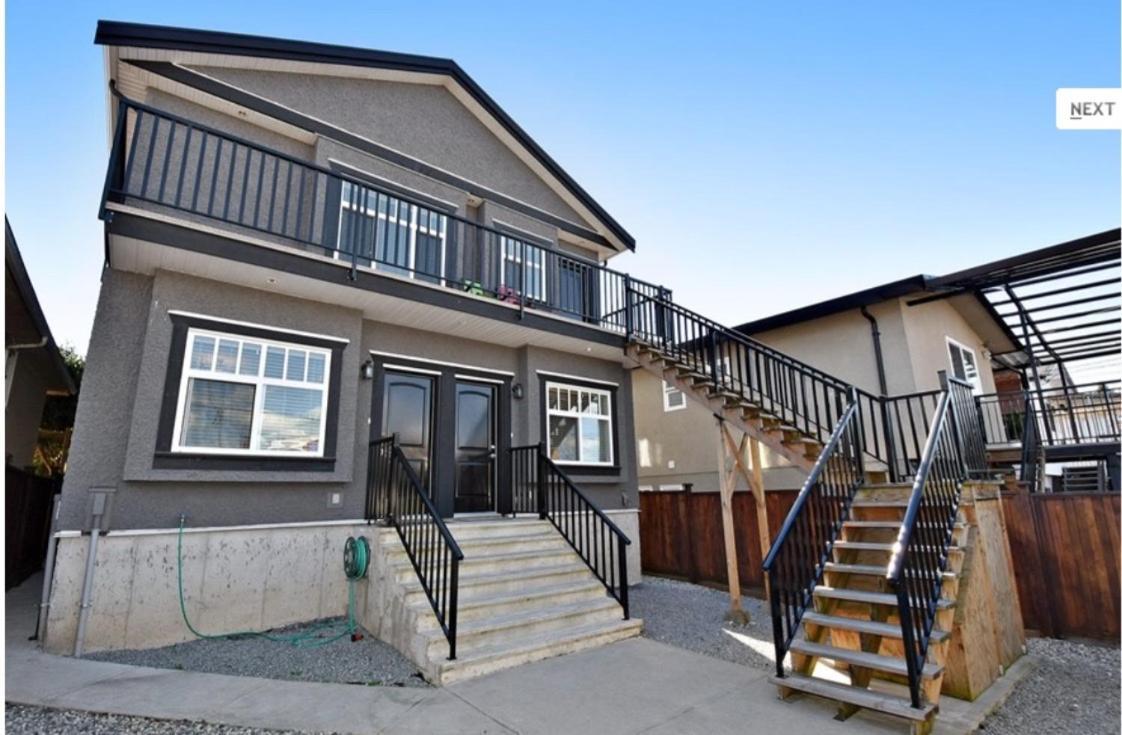Rare Find Exquisitely New Quiet & Safe Skytrain Home Vancouver Exterior foto
